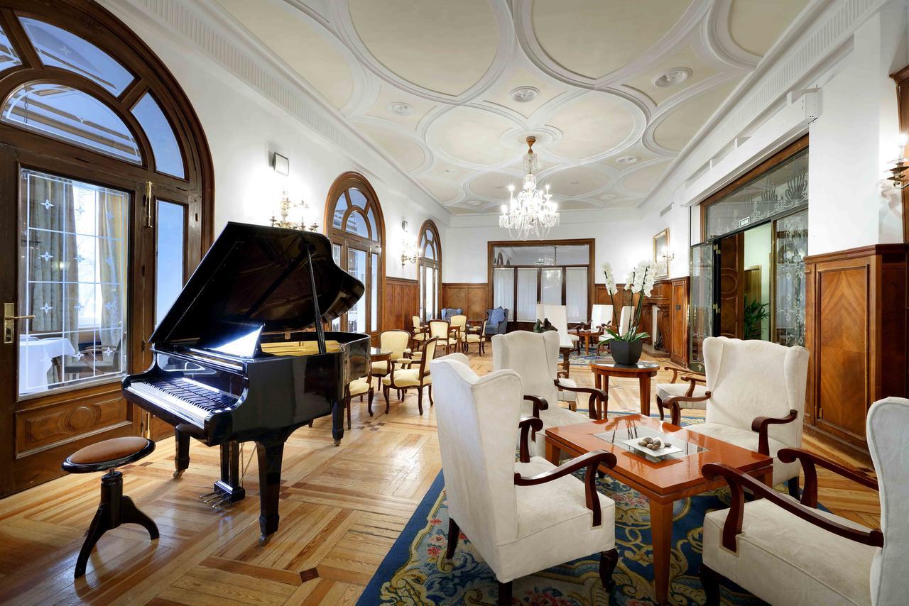 Exe Victoria Palace San Lorenzo de El Escorial Extérieur photo