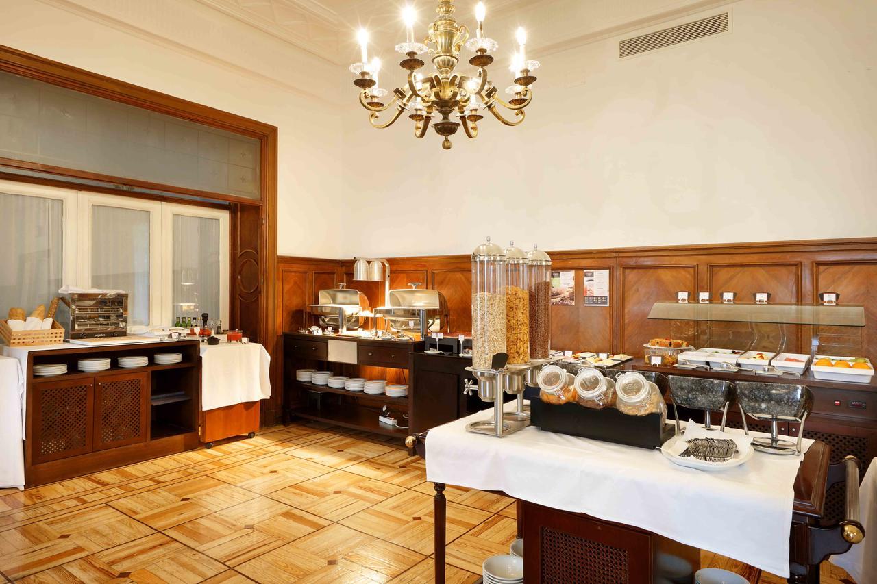 Exe Victoria Palace San Lorenzo de El Escorial Extérieur photo