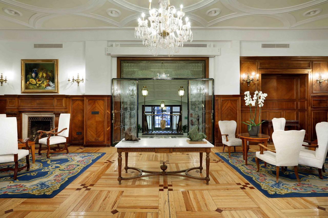 Exe Victoria Palace San Lorenzo de El Escorial Extérieur photo